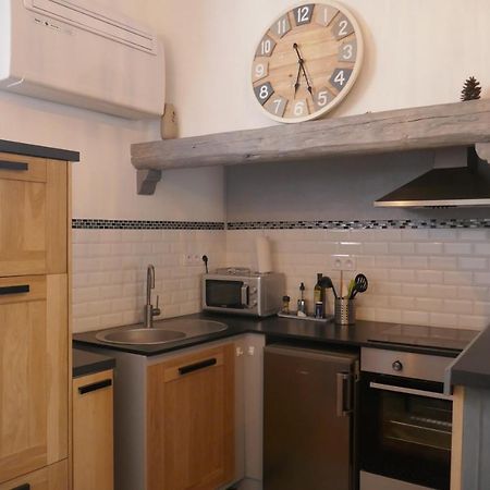 Appartement A 50 M De La Place Aux Herbes Uzès المظهر الخارجي الصورة