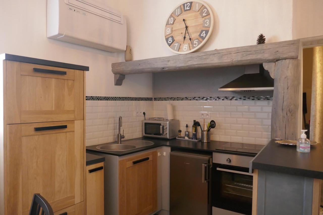 Appartement A 50 M De La Place Aux Herbes Uzès المظهر الخارجي الصورة