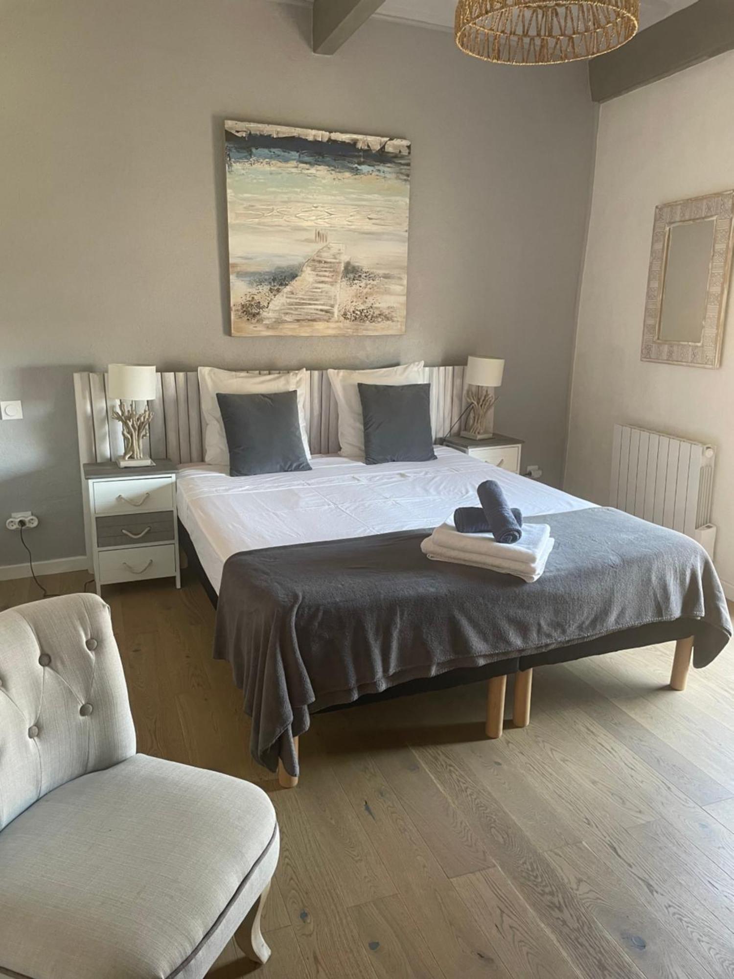 Appartement A 50 M De La Place Aux Herbes Uzès المظهر الخارجي الصورة